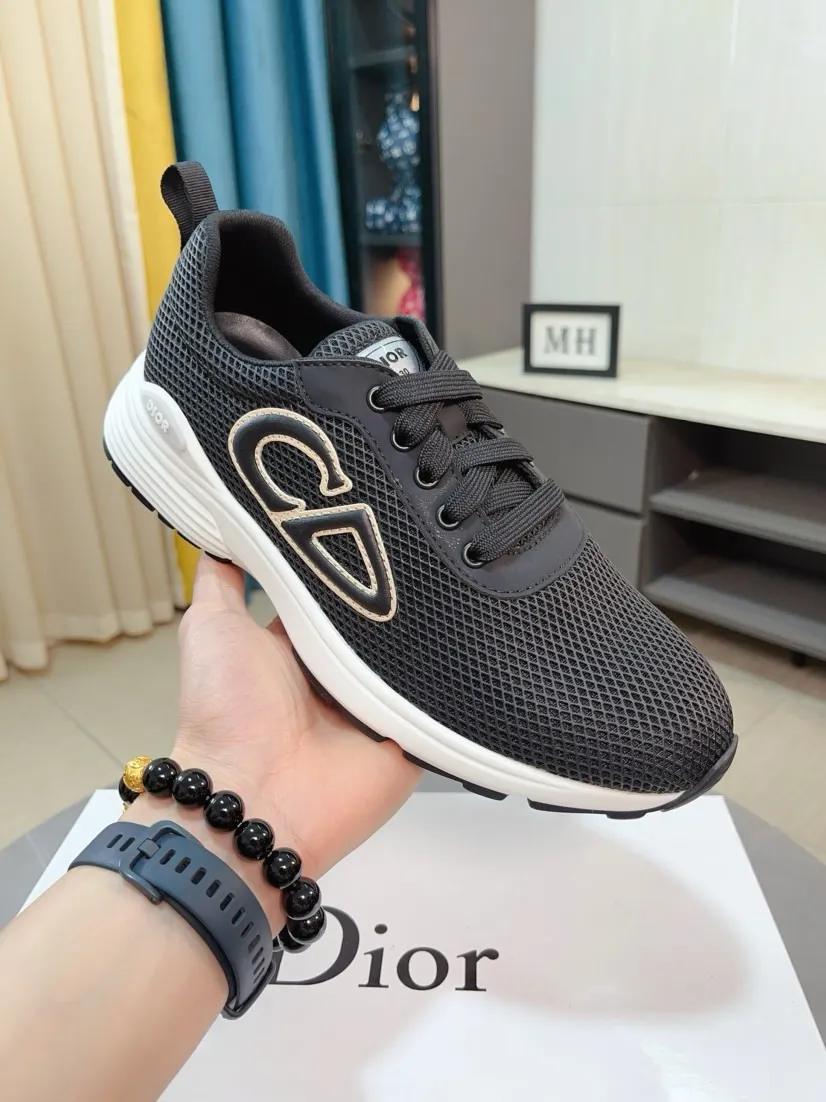 Ex-factory price 420🌹🌹【Dior】Best-selling model, world premiere on official website🔝High-end brand of men's shoes, latest series on official website: The upper is made of imported cowhide with specially designed fabrics➕Mesh breathable lining. Make walking more convenient and comfortable! Compared with the official quality, Midea’s 1:1 replica. Create a fashionable personality to set off your uniqueness! A must-have for trendy men! Classic style. Men's sizes: 38-44.